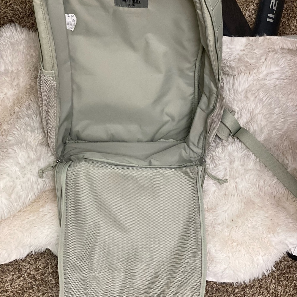 Nike Backpack - Picture 4 of 7